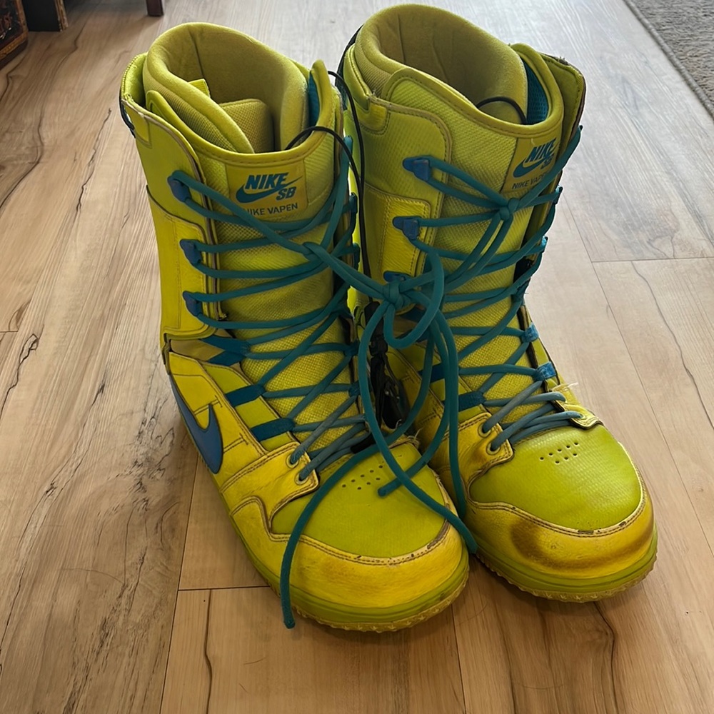 Nike SB Vapen neon snowboard boots, men size 11.